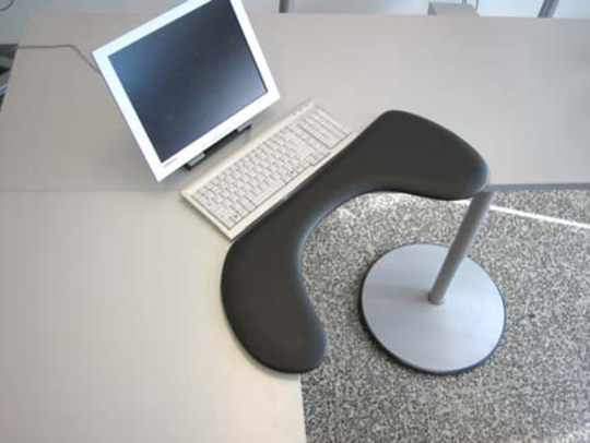 KYYNÄRTUKI ERGONOMIC LEVEYS 69CM